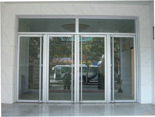 Cửa nhôm 4 cánh