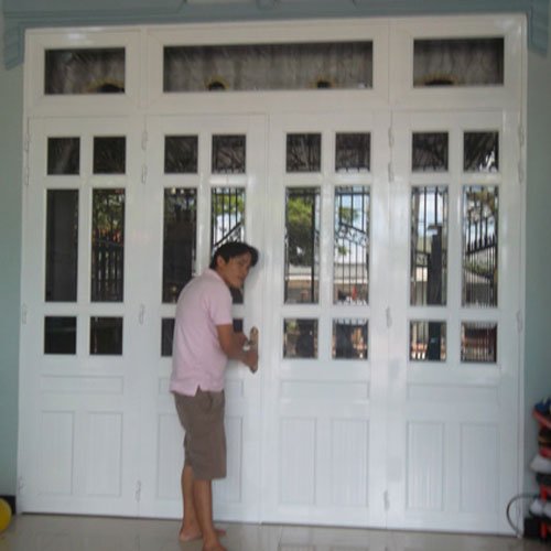 cửa nhôm kính 4 cánh đẹp Ms014
