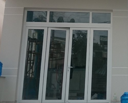cửa nhôm kính 4 cánh đẹp Ms012